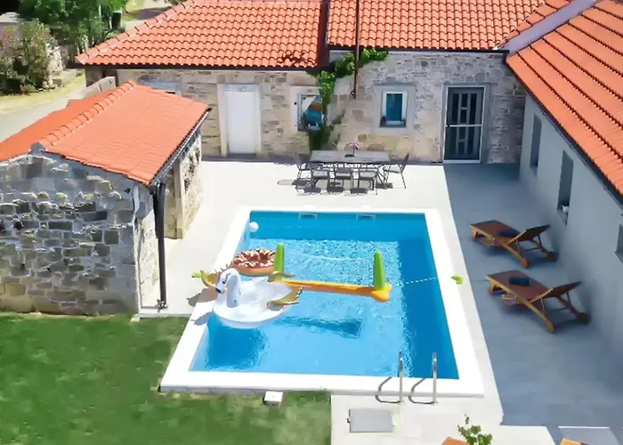 Dalmatian Dream Villa *